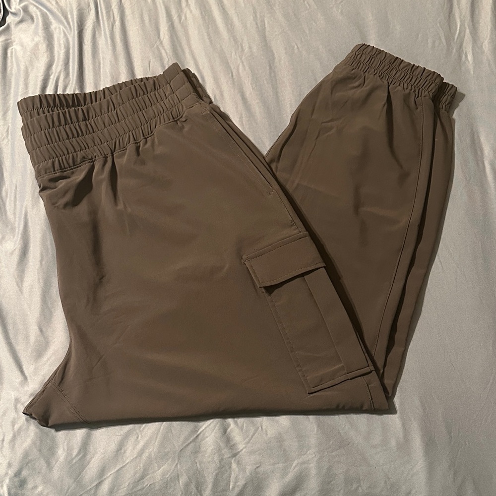 Women’s Cargo Jogger in Lava Charcoal